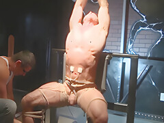 Derek Pain In Big & Breathless – Mecs Amateurs