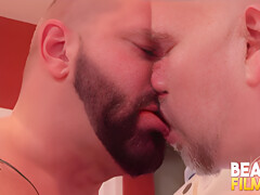 Regarder Steve Brody And Cooper Hill – Bears And Anal And Cum en Streaming