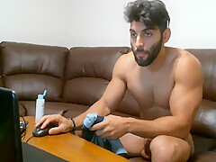 Sexy Muscle Arab